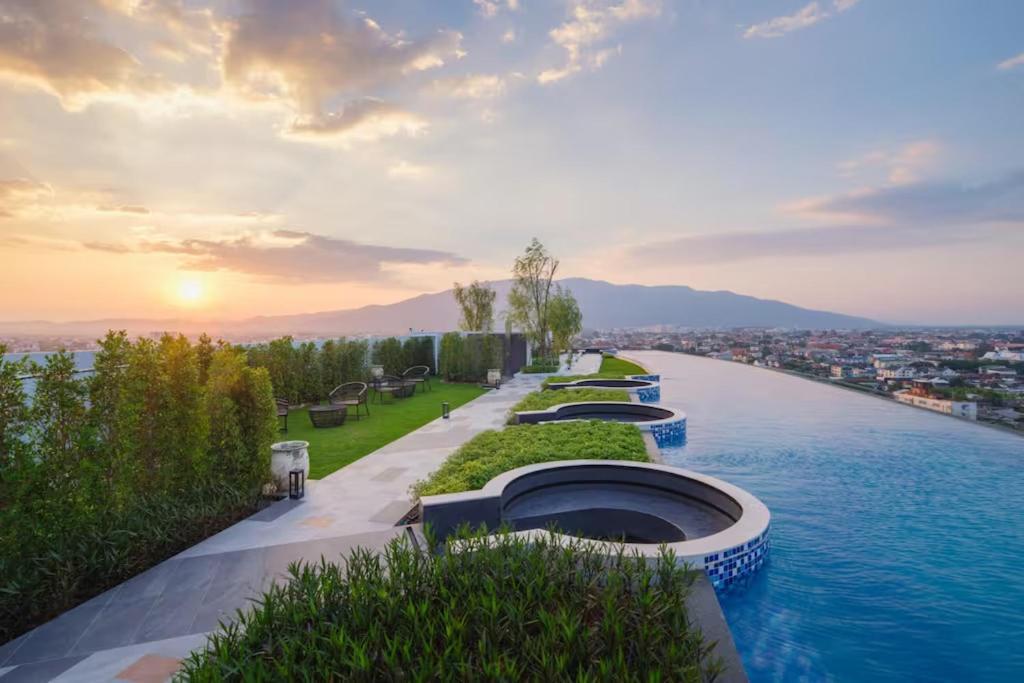 Astra Sky River Paronama Pool Luxury Changklan เชียงใหม่ ภายนอก รูปภาพ